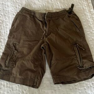 North Face mountain shorts. Plenty of zippered pockets. Durable and light weight